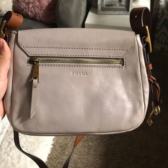 SOLD Fossil Harper Crossbody - Picture 3 of 6